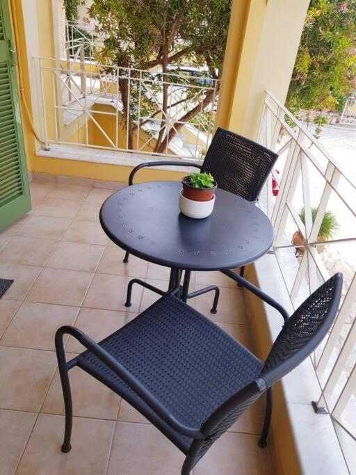 Sunny Stay Furnished Apartment In Kanoni Екстериор снимка