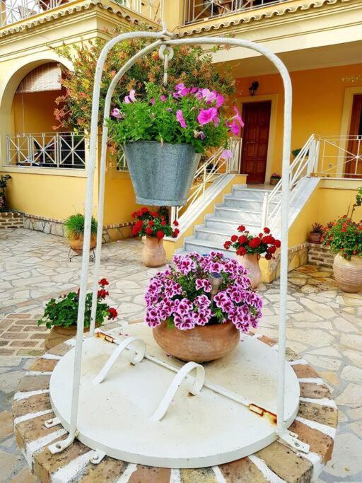 Sunny Stay Furnished Apartment In Kanoni Екстериор снимка