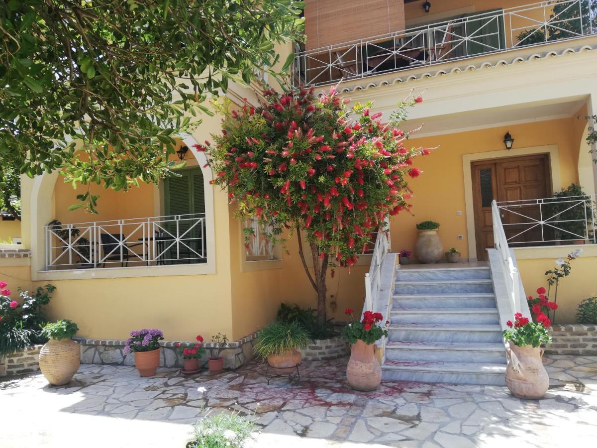 Sunny Stay Furnished Apartment In Kanoni Екстериор снимка