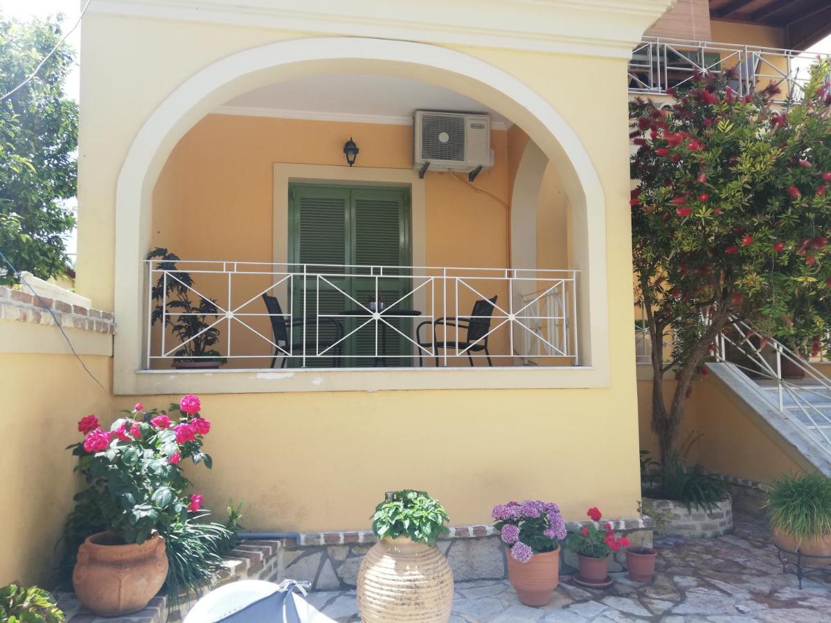 Sunny Stay Furnished Apartment In Kanoni Екстериор снимка